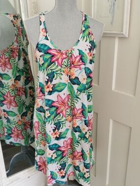 Tommy Bahama Pink Floral Tropical Dress Sleepwear Nightie Summergirl Beachy. M